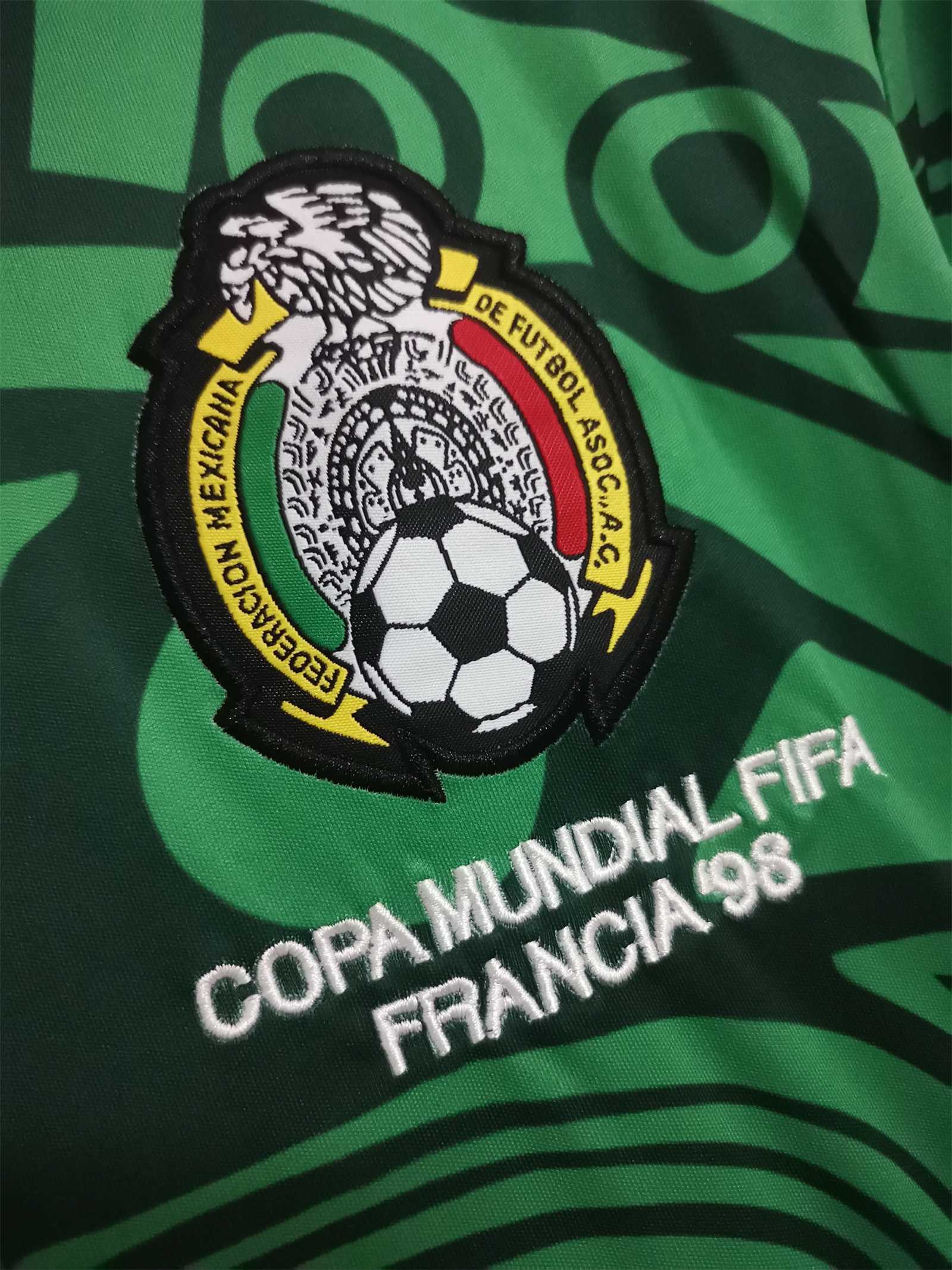 MÉXICO RETRO x STSSY